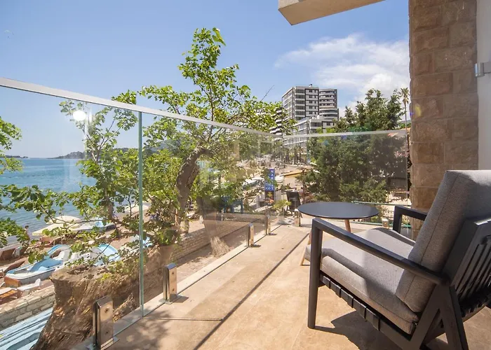 Boutique Hotel Shell